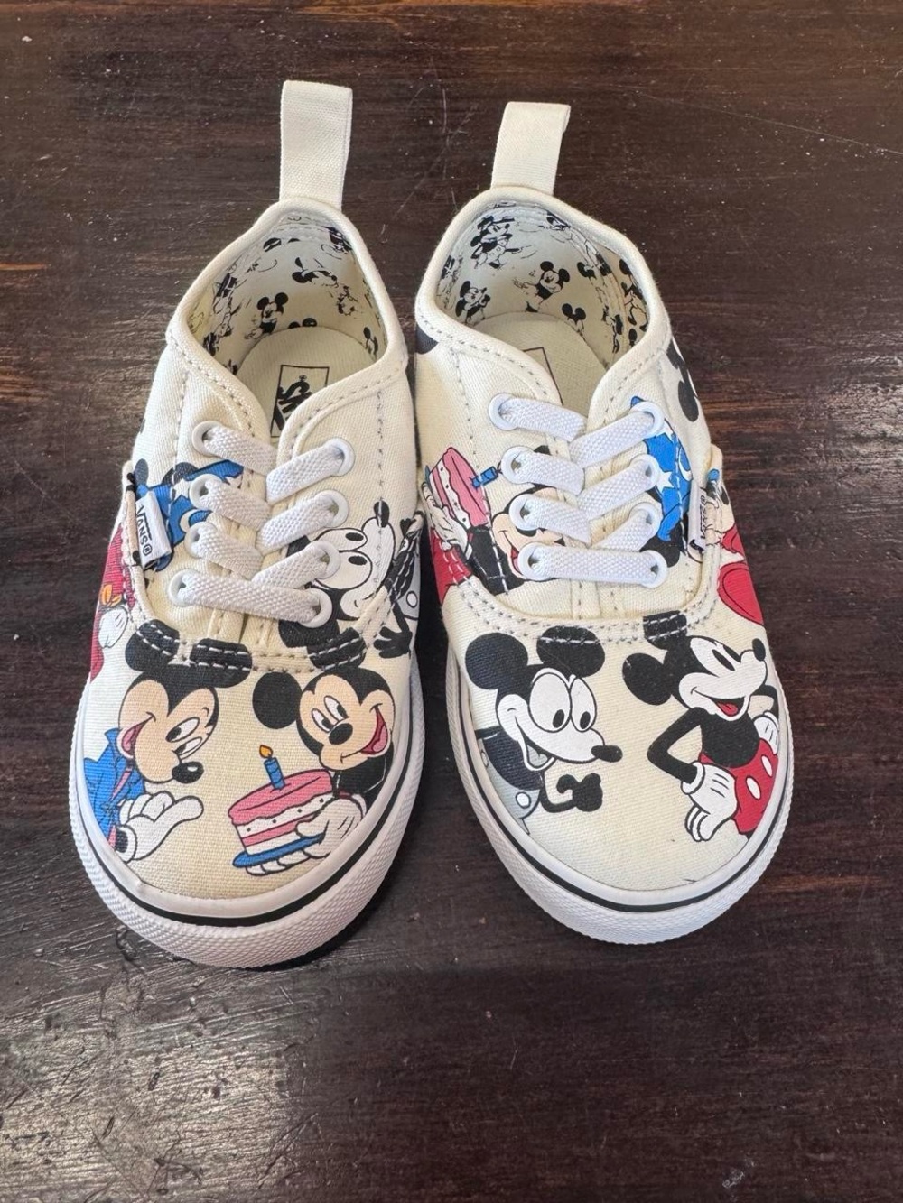 Vans Kids Mickey Mouse Canvas Lace-Up Shoes - White with Multicolor Print